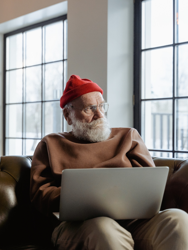 Can I Work and Collect Social Security in 2022