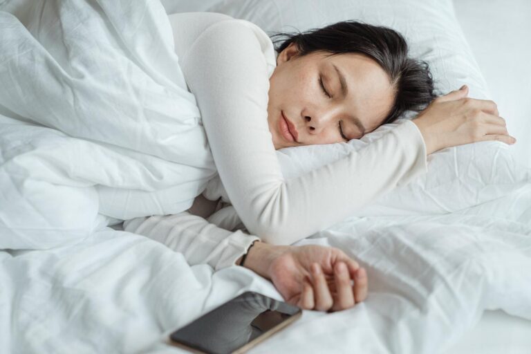 How To Fall Asleep Fast: 10 Tips To Get the Best Night’s Sleep
