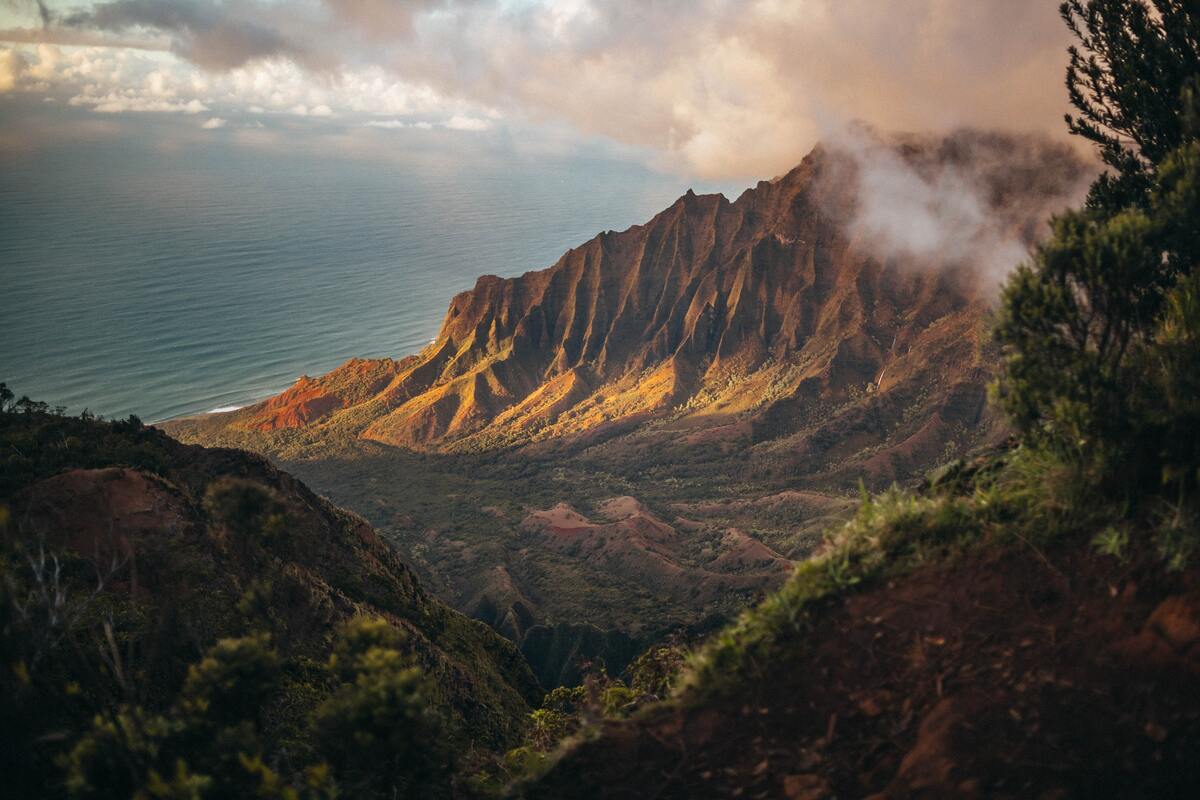 Best of Hawaii mountains and ocean.
