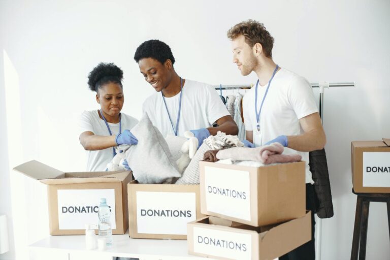 7 Tips for Making End-of-Year Donations