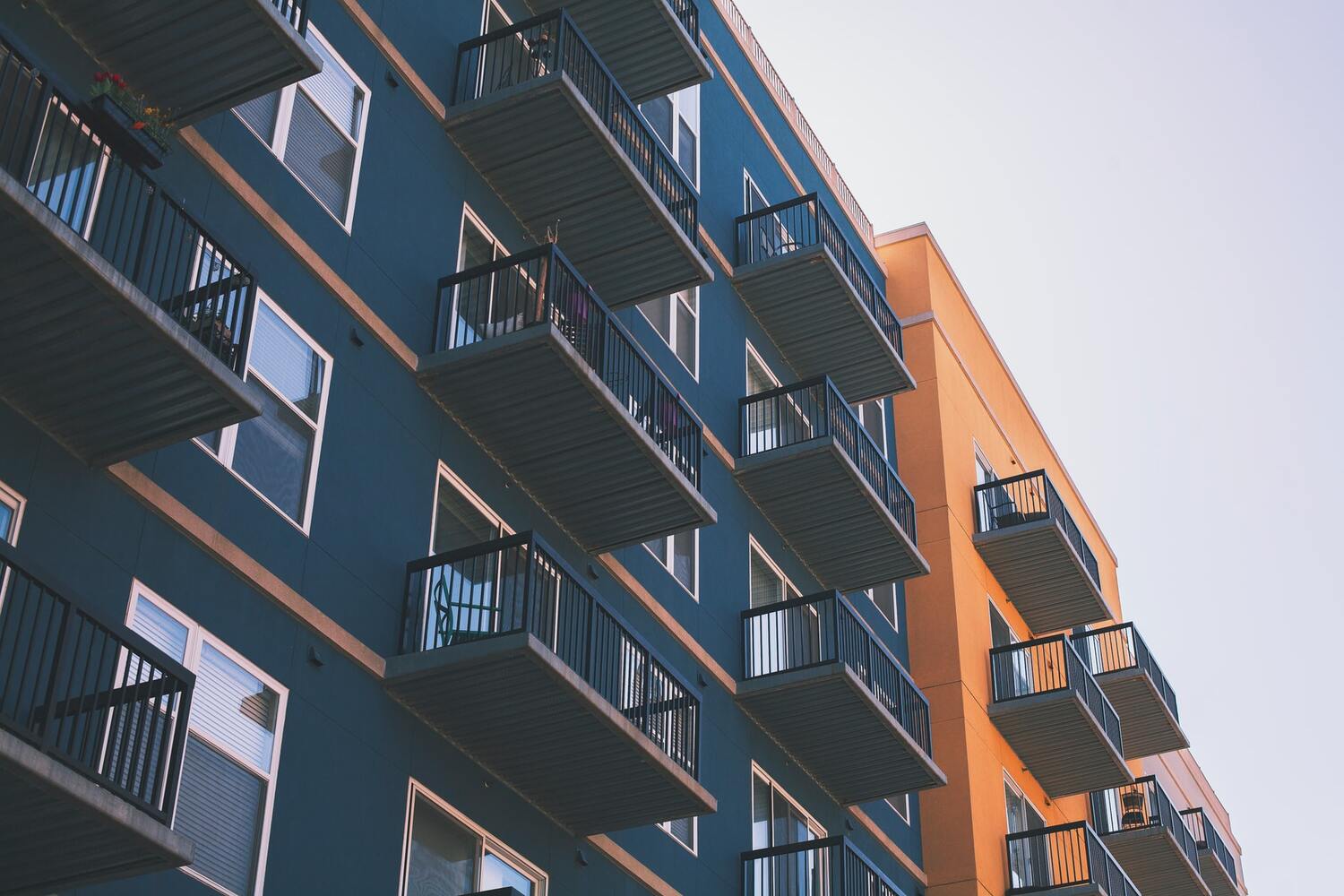 4 Ways to Rent an Apartment with a Low Credit Score