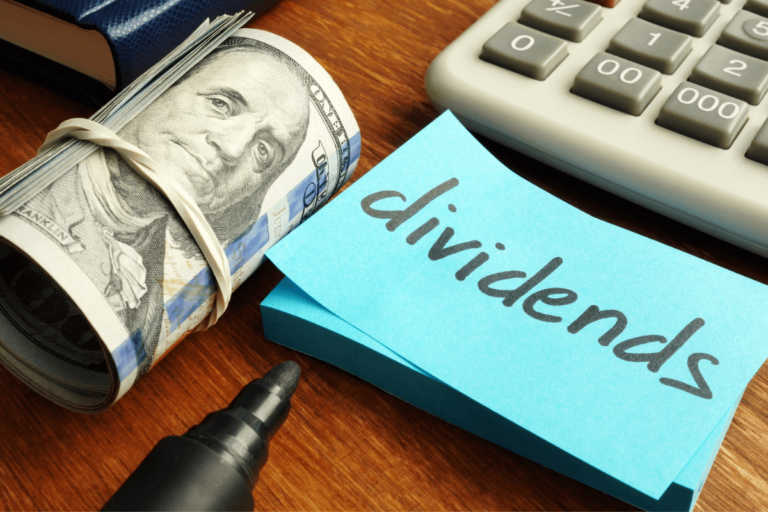 5 Monthly Dividends Stocks for Retirement