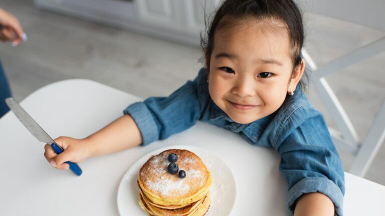 22 Toddler Breakfast Ideas and Tips That Will Make Your Mornings Easier