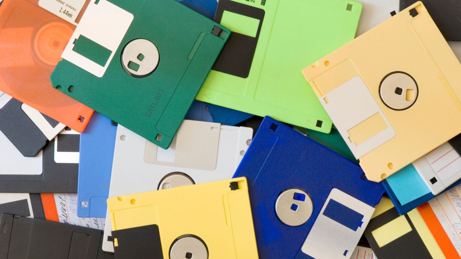 15 Things Millennials Did As Kids But Are No Longer Normal