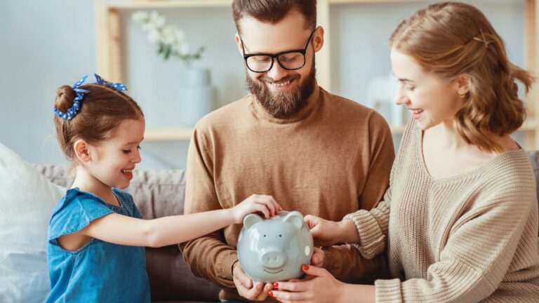 Family savings, budget planning