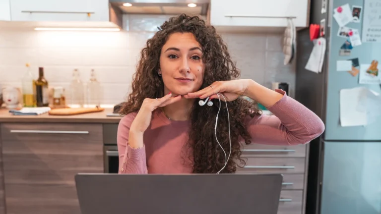 13 Simple Remote Jobs Ideal for Beginners to Start Immediately