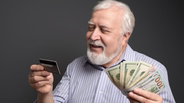 35 Financial Experts Share Their Powerful Secrets to Early Retirement