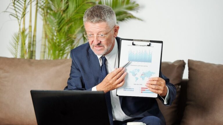 How to Effortlessly Measure Your Retirement Progress Against Age-Based Benchmarks