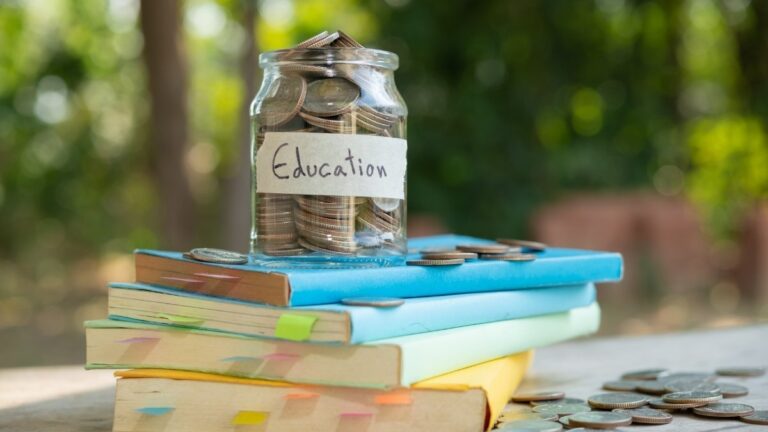 15 Must-Read Books to Master Your Financial IQ