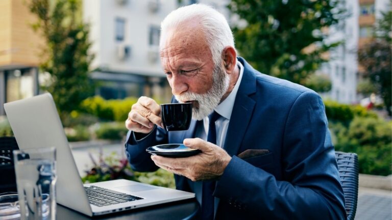15 Secret Places Where Retirees Waste Cash by Missing Vital Senior Discounts