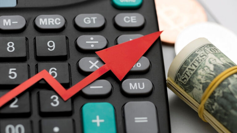 3 Lucrative Secrets to Skyrocket Your Income – Six-Figure Domination