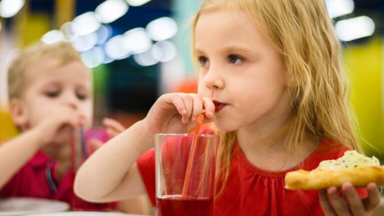 49 Amazing Restaurants Where Kids Eat FREE Every Single Day