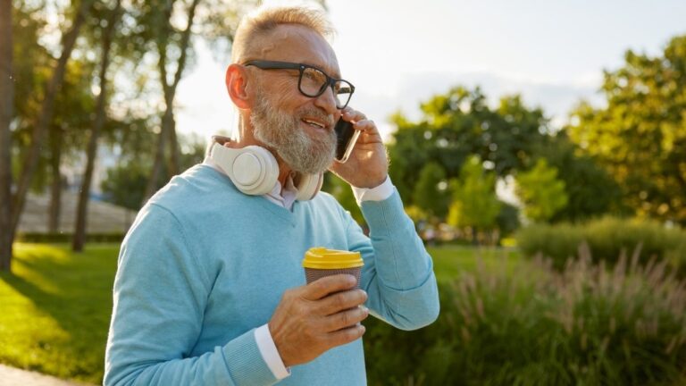 35 Financial Experts Share Their Powerful Secrets to Early Retirement