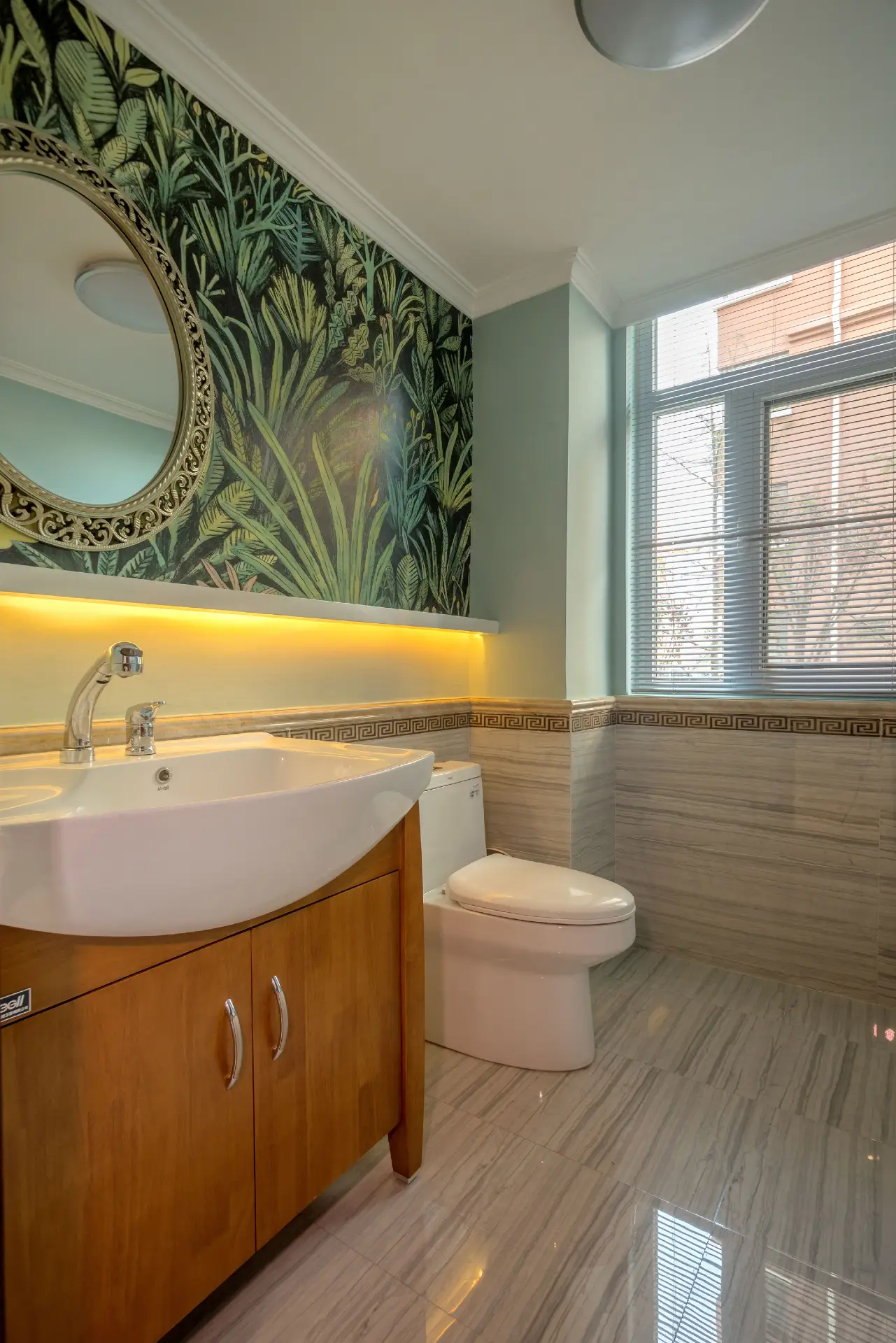 Jungle Leaf Statement Wall