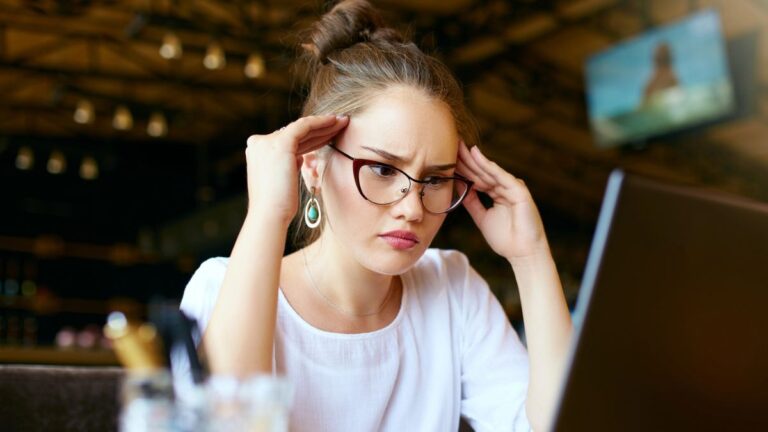 Woman reviewing her bank account (1)